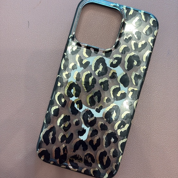 iPhone 15 pro max case - Picture 3 of 3